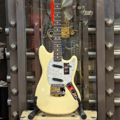 Fender American Performer Mustang, Vintage White image 1