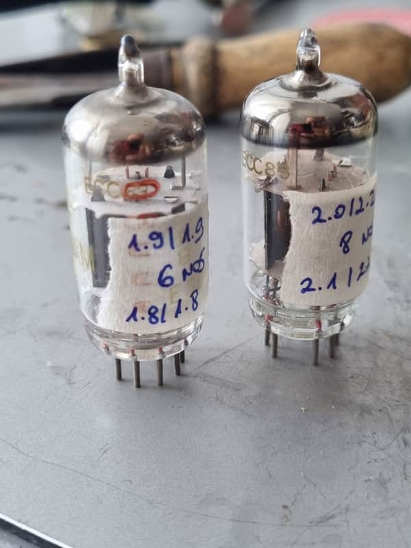 TUNGSRAM 12AX7 HUNGARY ECC83 PERFECT MATCH PAIR DUAL SUPPORT HALO GETR TEST NOS++ MINTY VINTAGE 1960'S image 1