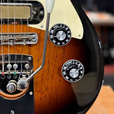 Daro Guitars MODEL P Goldfoils 2024 - Black burst nitro gloss image 3