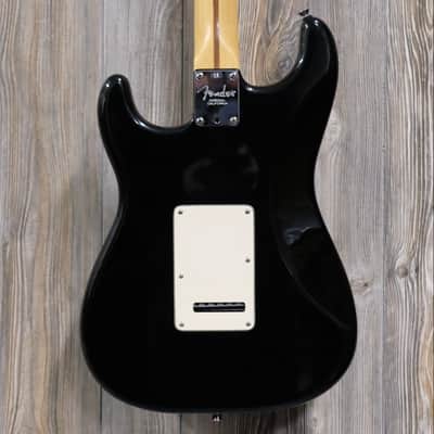 Fender American Series Stratocaster with Maple Fretboard 2000 - 2007 - Black image 4