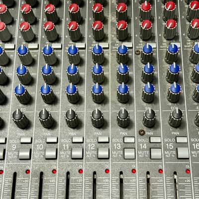 Mackie CR1604 16-Channel Mic / Line Mixer image 8