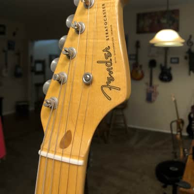Fender 60th Anniversary Vintage 1954 Fender Stratocaster 2014 2 Color Sunburst image 5