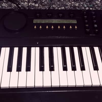 Buy used Yamaha YS200 FM Synthesizer 1988 FM 4 OPERATOR easy Edit Create sounds very rare compatible DX100 DX11 DX21 DX27 DX270 and TX81Z With Book Manual and Library Sounds on CD