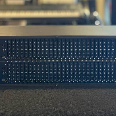 DBX 1231 Dual Channel 31-Band Graphic Equalizer EQ Rackmount Unit w/ Power Cable image 5