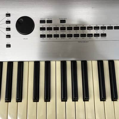 Kawai K5000S 61-Key Digital Synthesizer 1996 - Silver / Black image 4