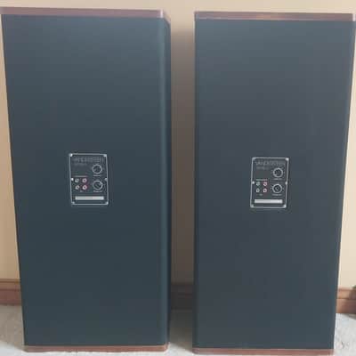 Vandersteen Model 2C Tower Speakers (New Speakers and Socks) image 2