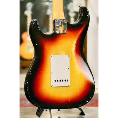 1963 Fender Stratocaster sunburst image 4