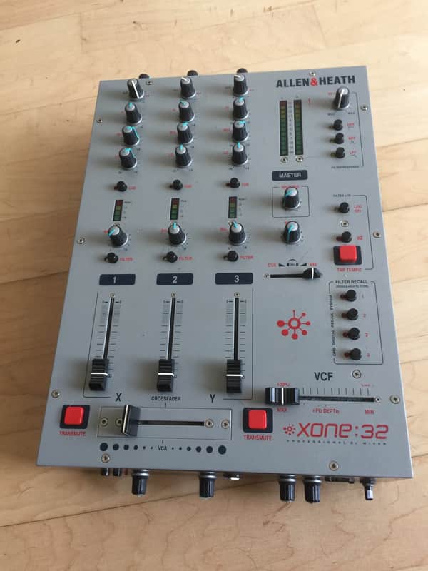 レア ALLEN&HEATH DJミキサー XONE:32 ビンテージ Allen & Heath XONE:32 Professional DJ Mixer | Reverb