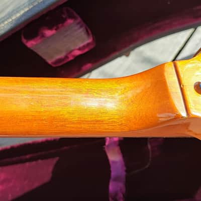 Vintage Gibson Flying V '75 natural finish image 10