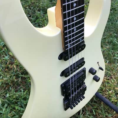 Sweet 1985 Robin Medley Six-string Electric Super Strat Textured Metallic Pearl image 4