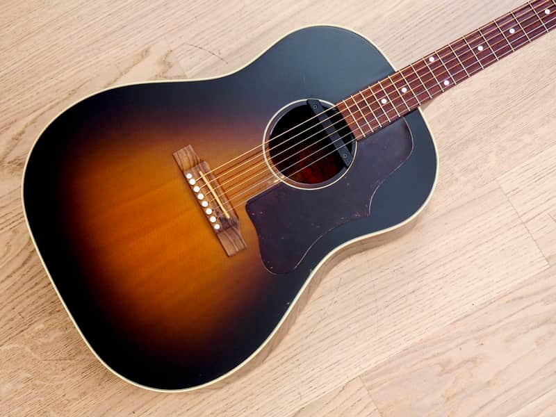 2001年製J-45（style1963） 2001 Gibson J-45 1963 Vintage Reissue Dreadnought Acoustic Guitar