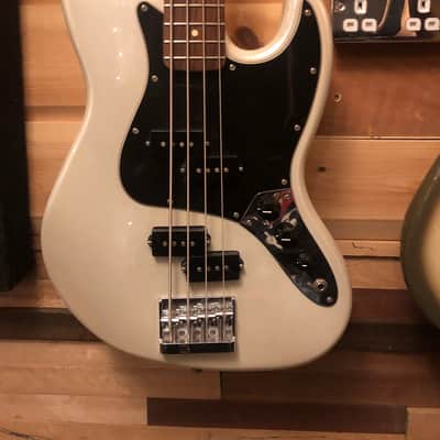 Fender Blacktop Jazz Bass 2012 2014 - White Chrome Pearl image 1