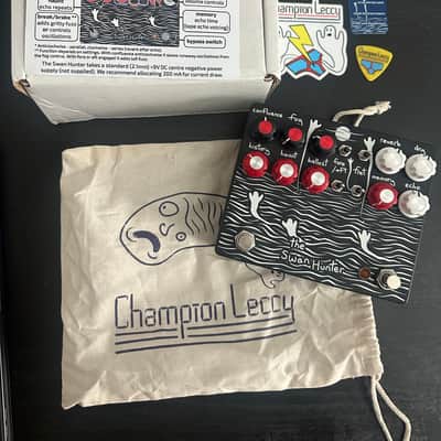 Champion Leccy Swan Hunter - Black and Red image 1