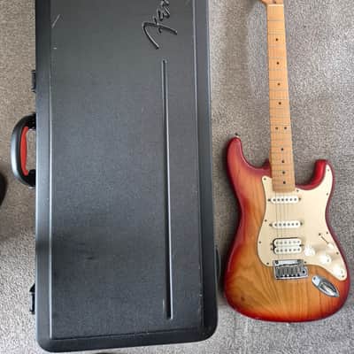 Fender Stratocaster AM HSS 2003 - Sunburst image 3