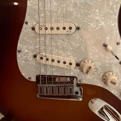 Fender American Elite Stratocaster | Tobacco Sunburst | 2019 image 7