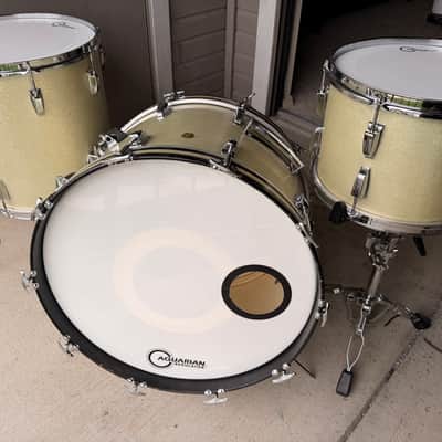 Ludwig Super Classic 1966 - Aged Silver Sparkle image 1