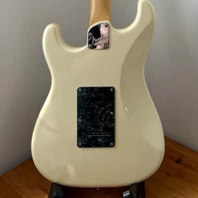 Fender American Elite Stratocaster HSS Shawbucker with Rosewood Fretboard 2016 - 2019 - Olympic Pearl image 8