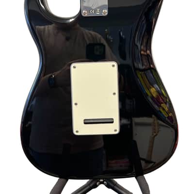 Fender Player Stratocaster HSS with Pau Ferro Fretboard 2018 - Present - Black image 5