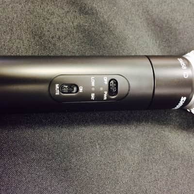 Shure UT2/58 Wireless Transmitter image 4