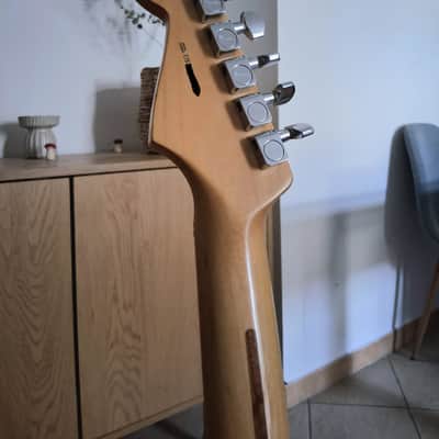 Fender American Professional Stratocaster with Maple Fretboard 2017 - 2019 - Sienna Sunburst image 5