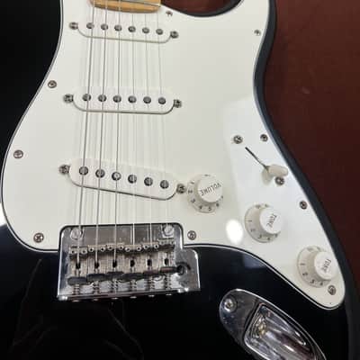 Fender Player Series Stratocaster 2020 - Black image 4