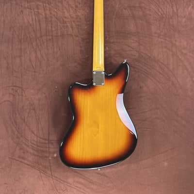 Fender Jaguar JG-66 (Fujigen) 1993 - 3Tone Sunburst image 10