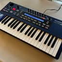 Novation UltraNova 37-Key 20-Voice Synthesizer 2010 - Blue