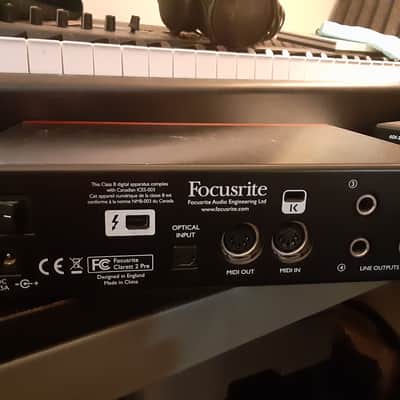 Focusrite Clarett 2Pre Thunderbolt Audio Interface 2018 - Red image 2