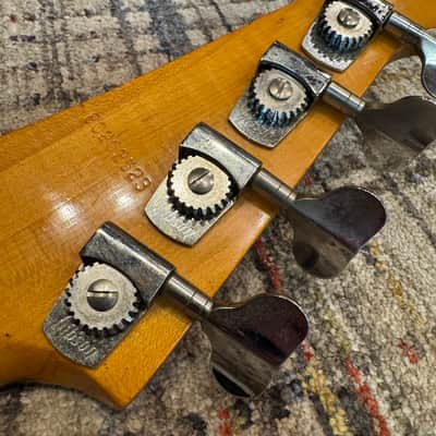Gibson Victory Standard Bass 1981 - 1985 - Candy Apple Red image 21