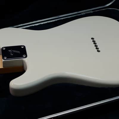 Fender Bullet Deluxe with Maple Fretboard 1981 - 1982 - Arctic White image 11