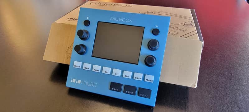 1010 Music Bluebox Compact 12-Channel Digital Mixer / Recorder