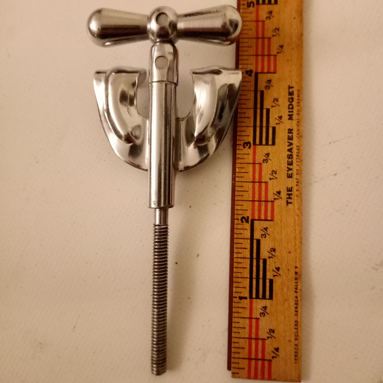 Rogers 1+Bow-Tie Bass Drum Tension T-Rod+Claw 3 3/4"Chrome 60s Holiday Cleveland — main photograph