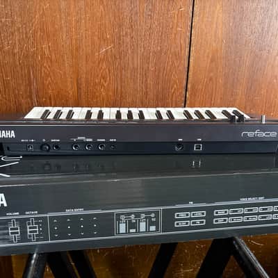 Yamaha Reface DX FM Synthesizer w/ box image 7