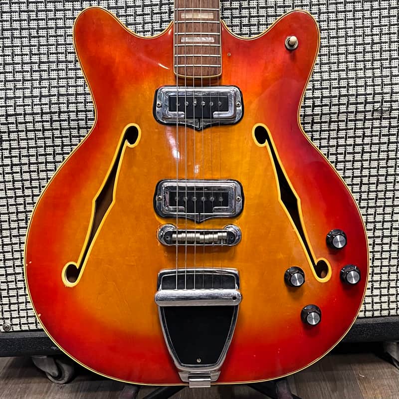 Fender Coronado II with Maple Fretboard 1967 - Sunburst