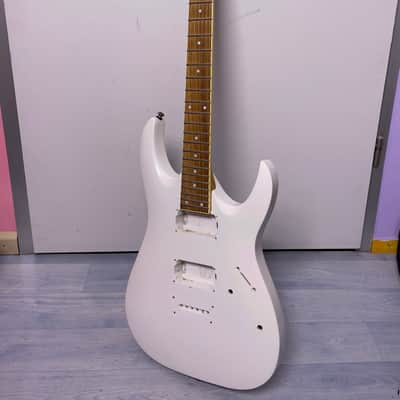Ibanez RGA32 2010 - 2013 - White PROJECT GUITAR AS-IS image 2