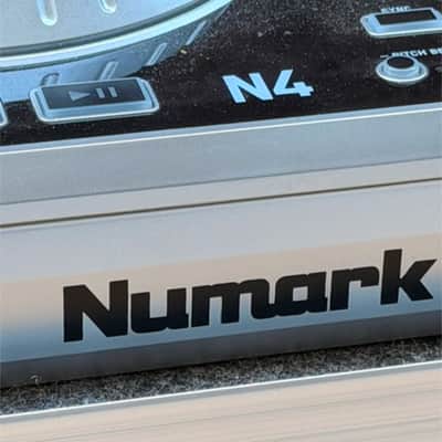 Numark N4 4-Deck DJ Controller & Mixer with Flight Case image 8