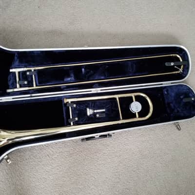 Conn Trombone & Case, Model 16H, "Director" w/Conn 12C Mouthpiece image 4