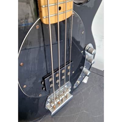 Vintage V96 Stingray Bass Guitar - Black – Bass Guitar - Very Good image 13