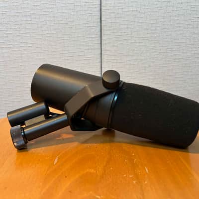 Shure SM7B Cardioid Dynamic Microphone 2001 - Present - Black - With Hand Made HARD CASE