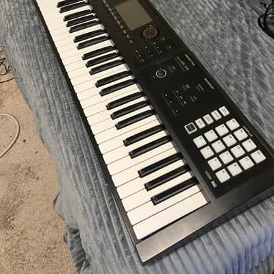 Roland FA-06 61-Key Music Workstation 2014 - Present Black image 1