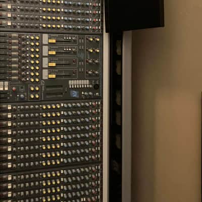 Allen & Heath GL3300-832 8-Group 32-Channel Mixing Console 1990s - Gray image 1