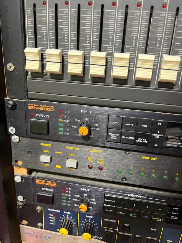 Roland SRV-2000 MIDI Digital Reverb