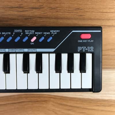 Casio PT-12 Vintage 1980's Mini Key Synthesizer - Black image 4