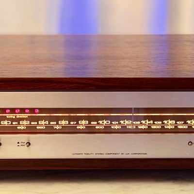 🎶✨ Luxman T-400 AM/FM Stereo Tuner — Original Factory Box, U.S. 120V, Wood Cabinet, Cleaned & Tested image 4