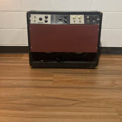Magnatone Model 260 Custom 200 Series 2-Channel 35-Watt 2x12" Guitar Combo 1957 image 4
