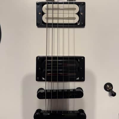 Charvel Joe Duplantier Signature Pro-Mod San Dimas Style 2 HH 2017 - Present Satin White image 7