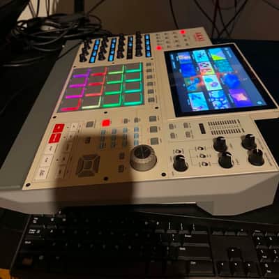 Akai MPC X Special Edition Standalone Sampler / Sequencer 2023 - Present - Grey image 9