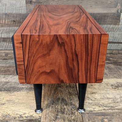 Vienna Acoustics Maestro Center Speaker With MCM Legs image 9