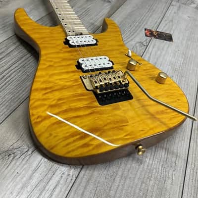 Charvel #2969431558 - Pro-Mod DK24 HH FR M Mahogany with Quilt Maple, Maple Fingerboard, Dark Amber image 3