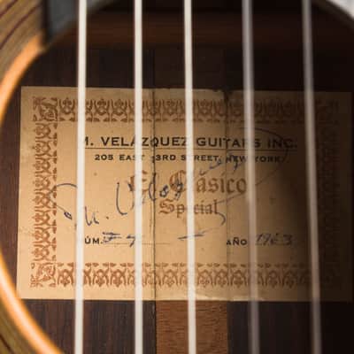 Manuel Velazquez  El Clasico Special Classical Guitar (1963), ser. #F-46, original black hard shell case. image 15